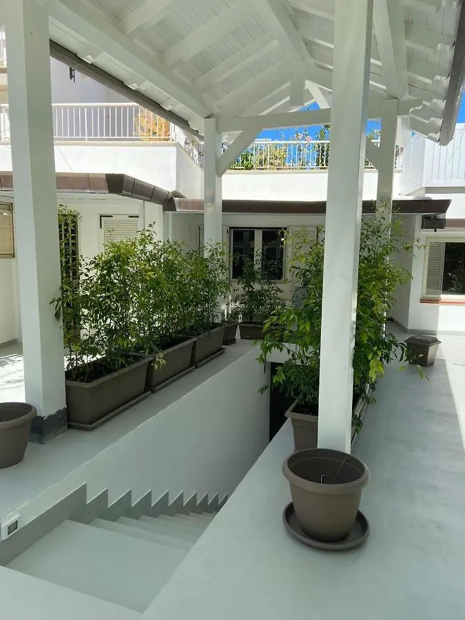 Villa Danae مونديلّو 0*,  إيطاليا
